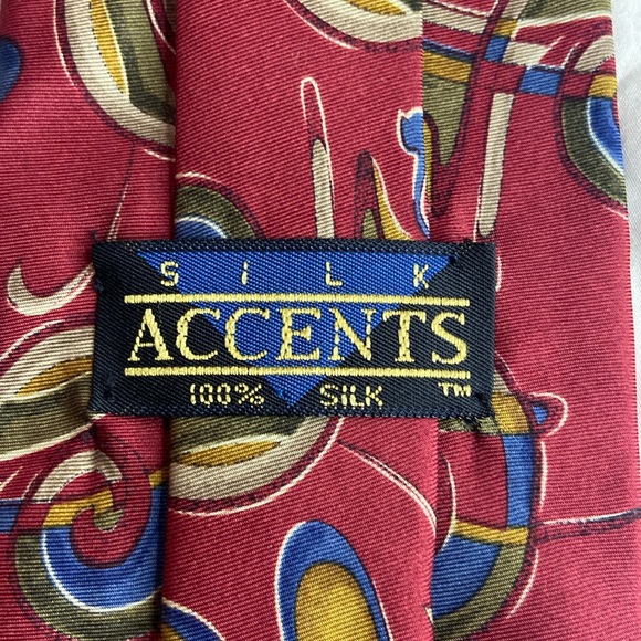 Men’s Cranberry Red W/ Abstract Design Silk Tie Necktie Silk Accents - Picture 4 of 7